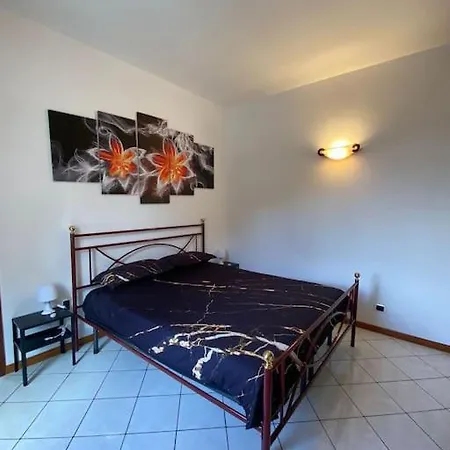 Stazione Centrale •